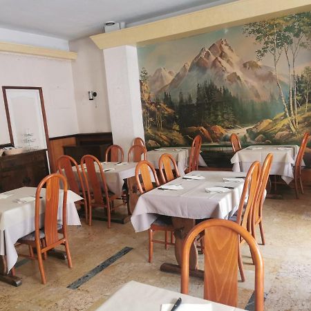 Hotel Le Tourisme Embrun Eksteriør bilde